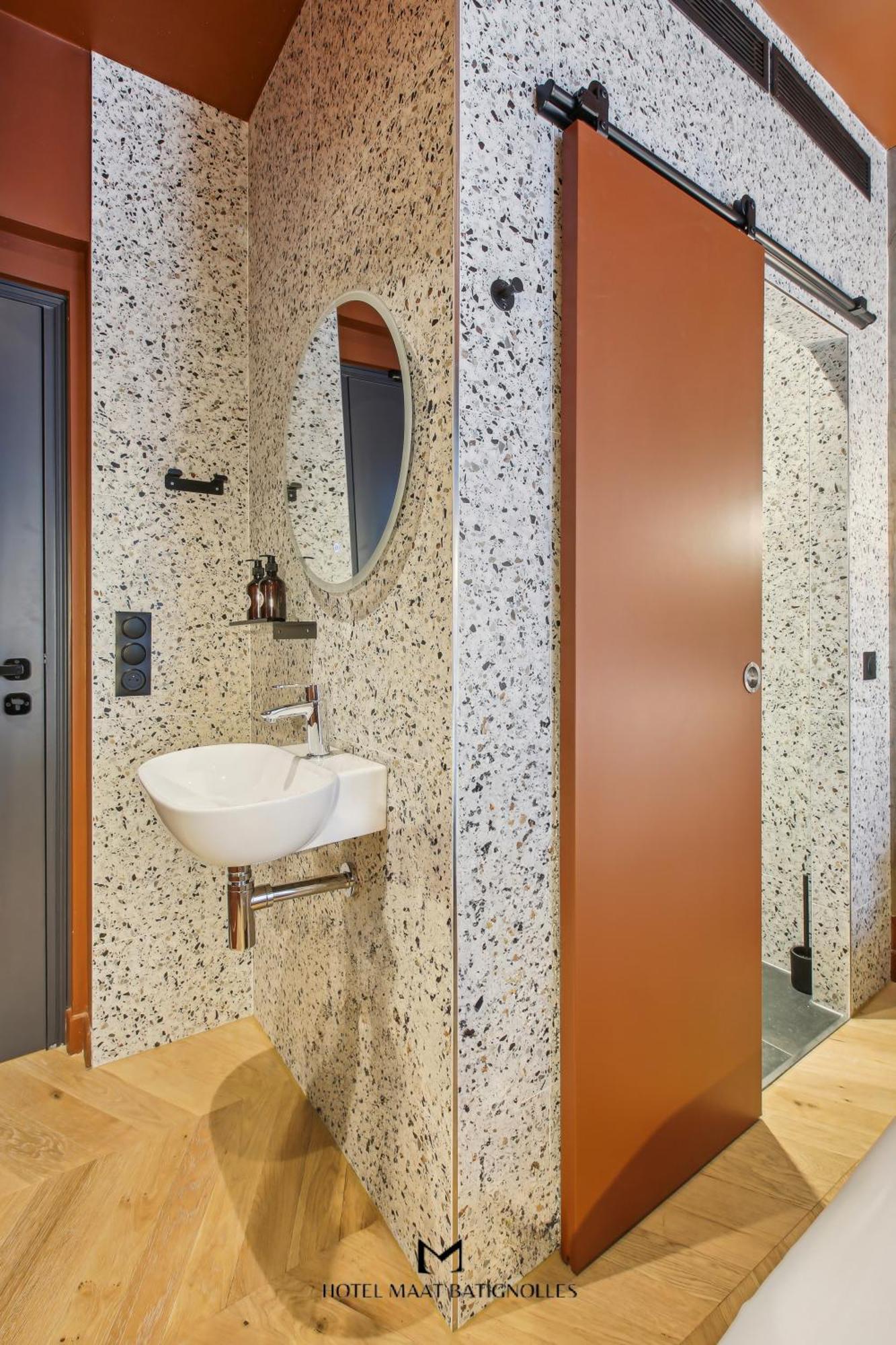 Hotel Maat Batignolles Paris Dış mekan fotoğraf