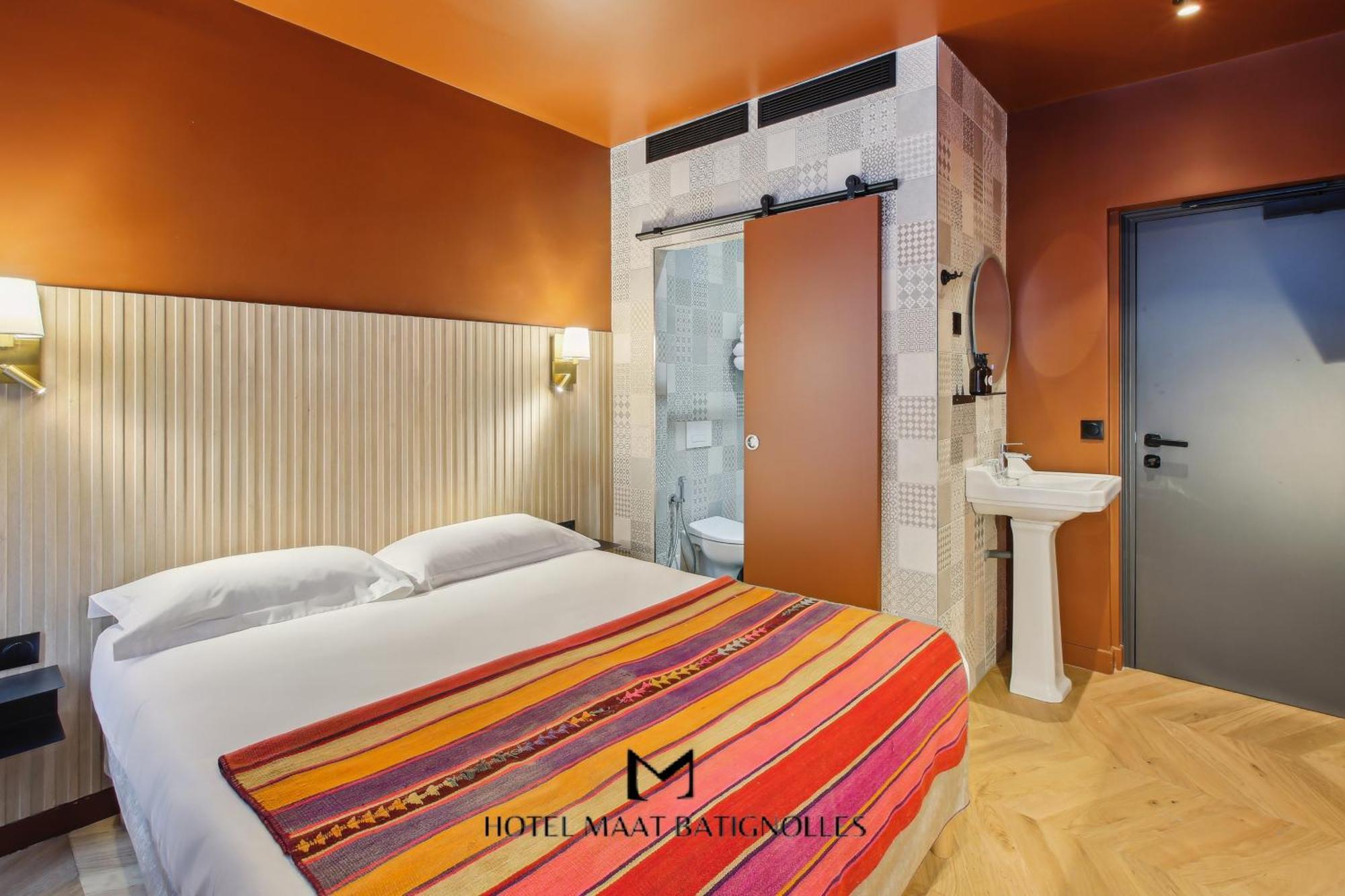 Hotel Maat Batignolles Paris Dış mekan fotoğraf